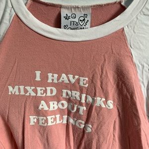 OMIGHTY CROPPED 3/4 SLEEVE RAGLAN